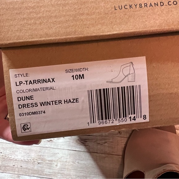 💚Lucky Brand NWT Tarrinax heels - Picture 3 of 11